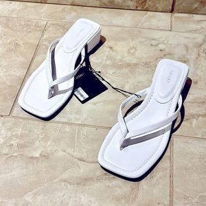 Forever21 Sandal, white, size 10 US
